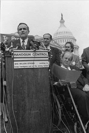 giuliani-handgun-control.jpg